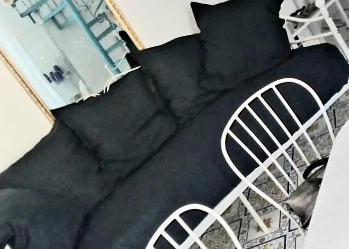 Francesca\'S House